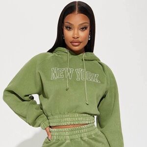 Green Hoodie with 'New York' Print